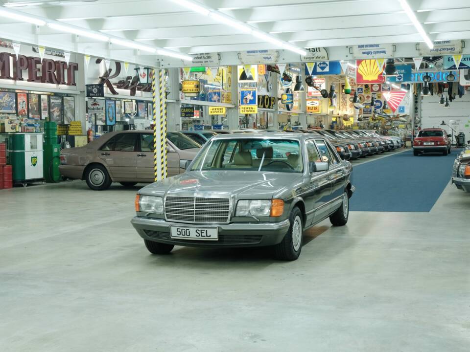 Bild 43/50 von Mercedes-Benz 500 SEL (1983)