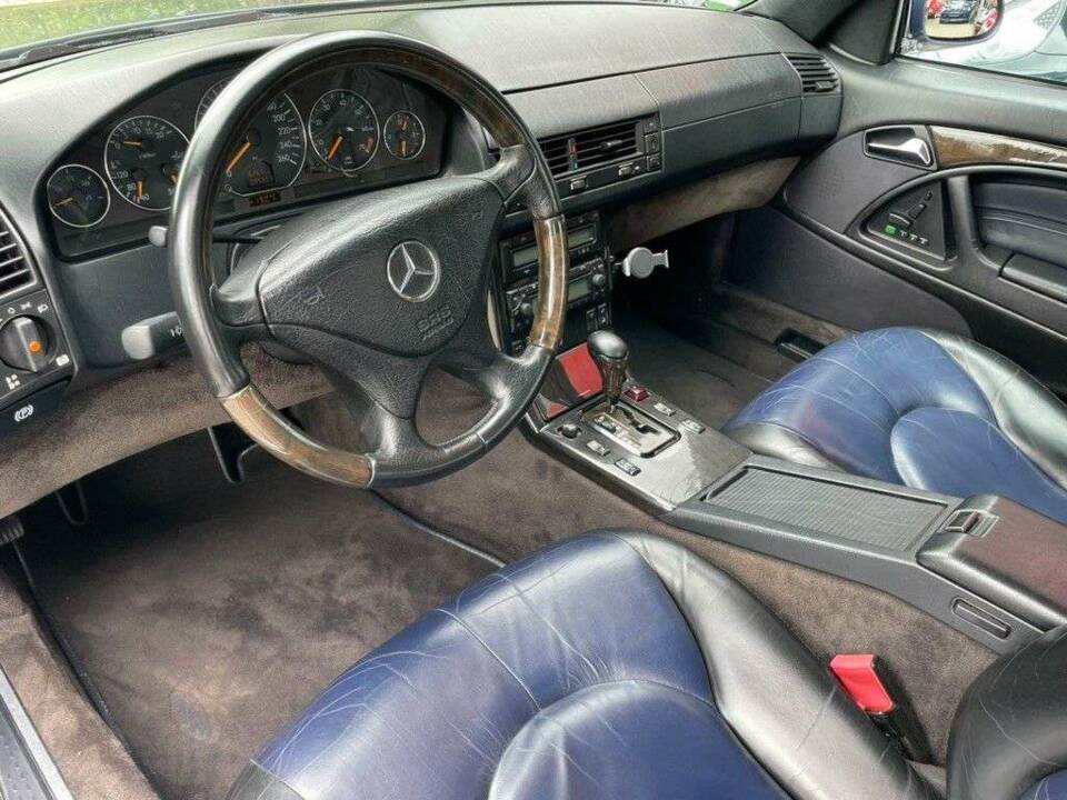 Immagine 15/20 di Mercedes-Benz SL 500 (2000)