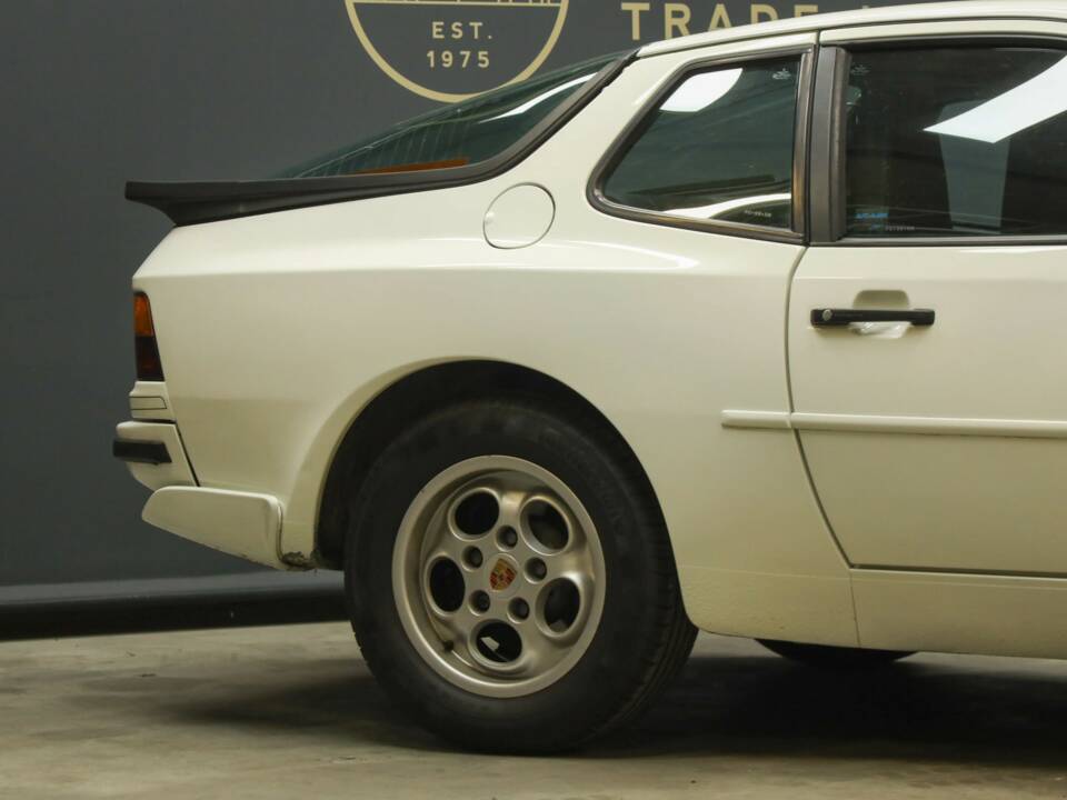Obraz 21/50 pojazdu Porsche 944 (1986)