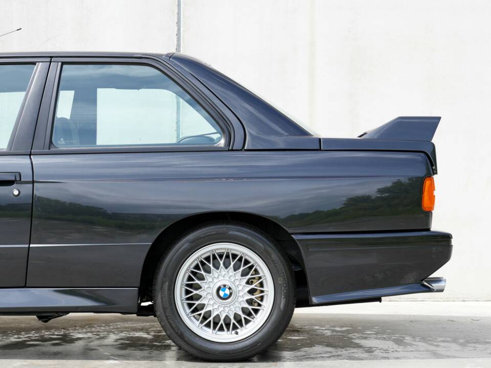 Image 19/34 de BMW M3 (1986)