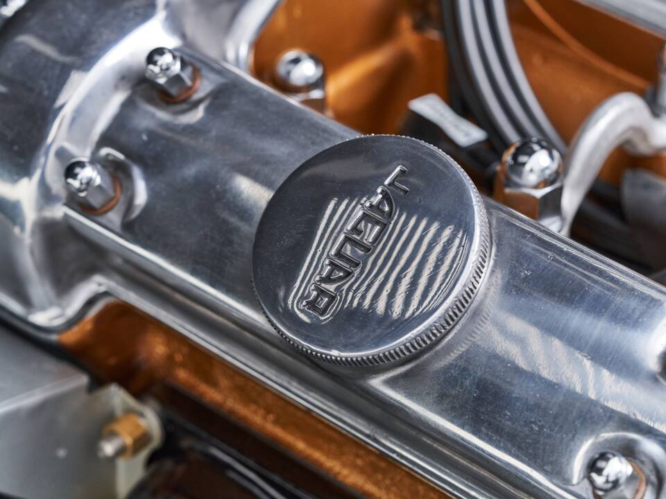 Bild 86/99 von Jaguar E-Type 4.2 (1966)