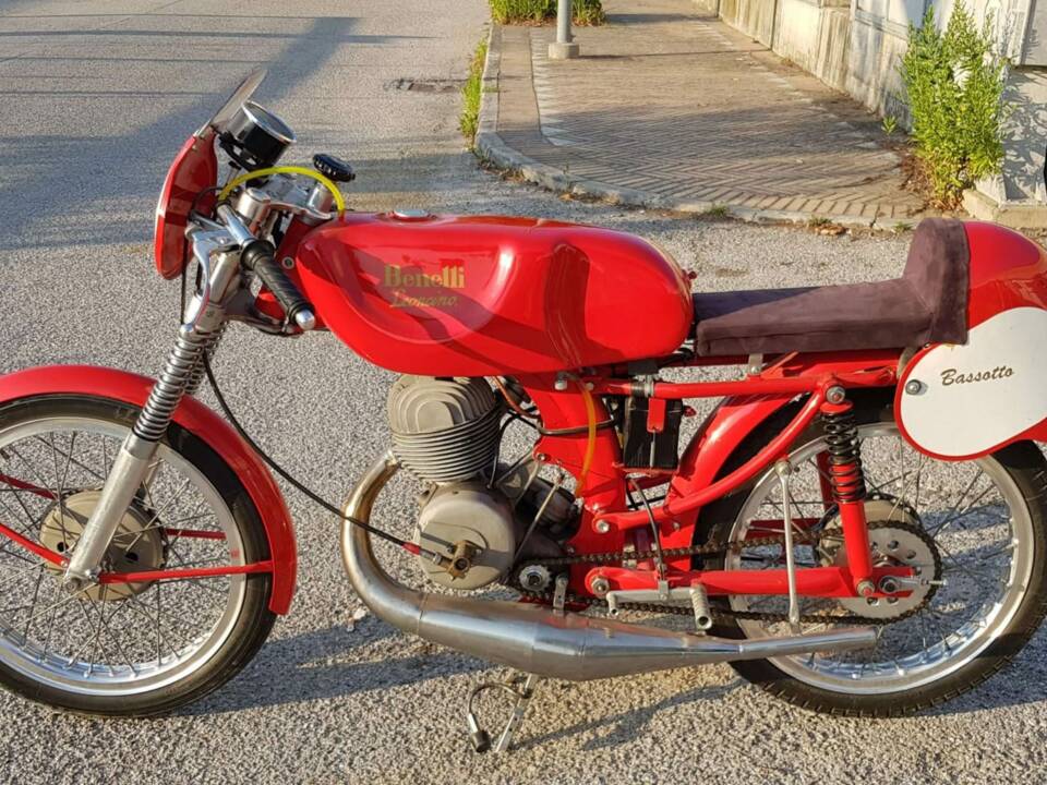 Imagen 6/19 de Benelli DUMMY (1951)