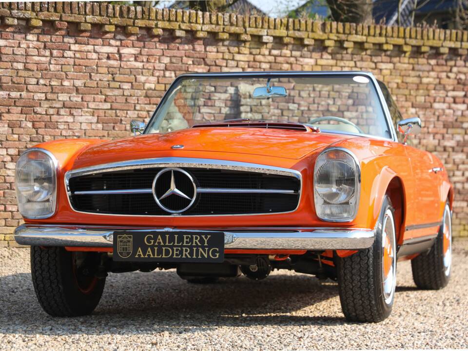 Image 32/50 of Mercedes-Benz 230 SL (1964)