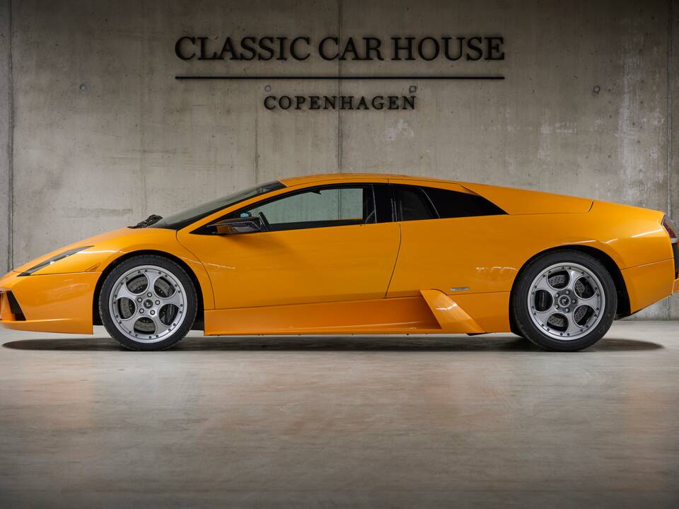 Image 42/99 of Lamborghini Murciélago (2003)