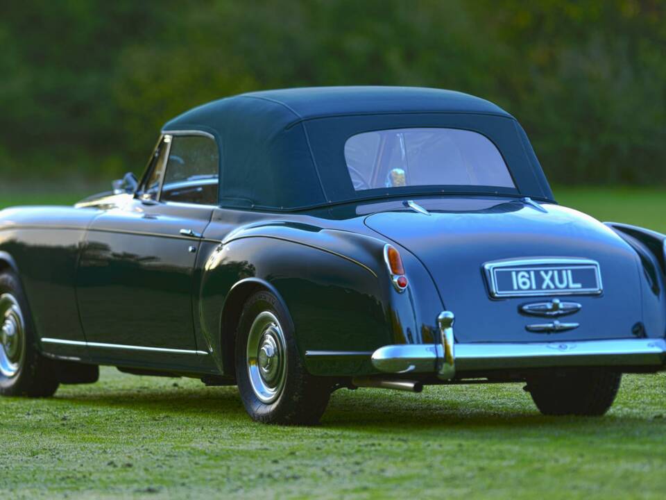 Afbeelding 25/50 van Bentley S 1 Continental DHC (1957)