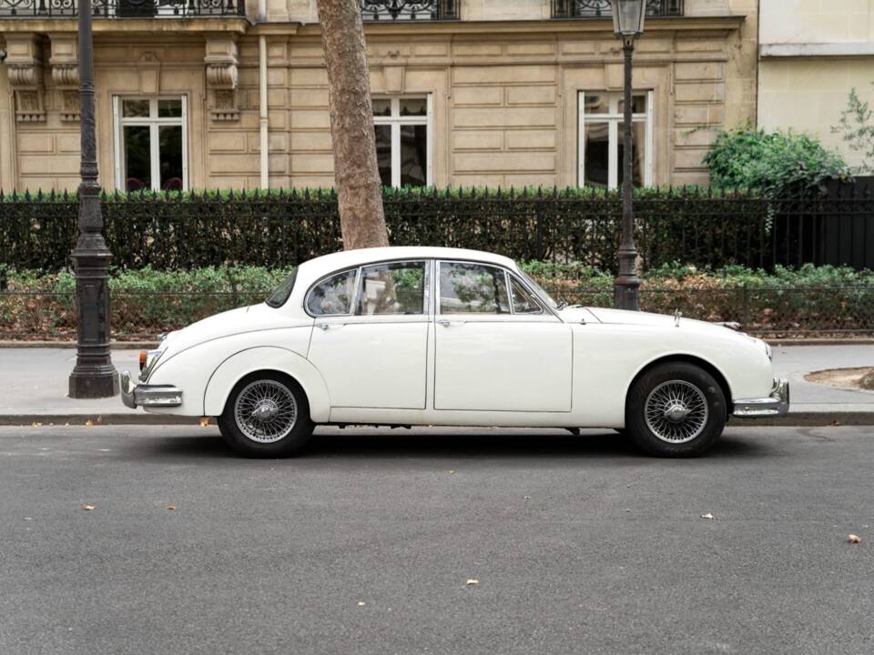 Image 3/15 de Jaguar Mk II 3.4 (1964)