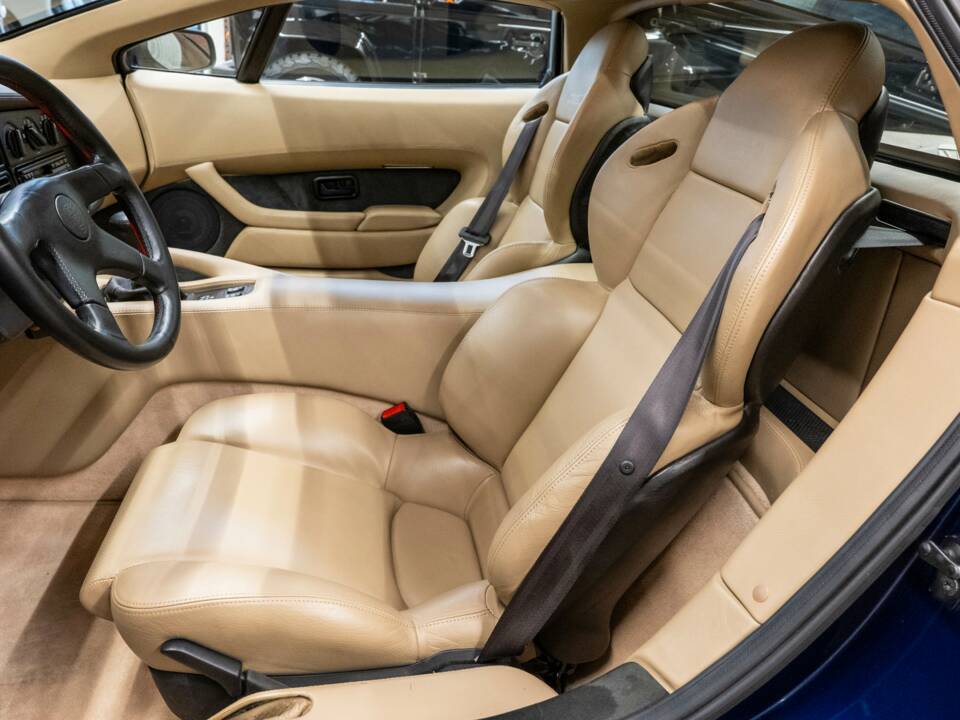 Immagine 18/46 di Jaguar XJ 220 (1993)