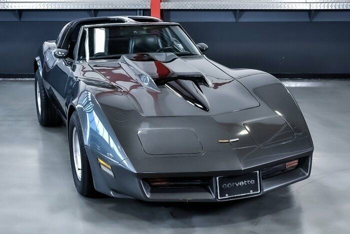 Bild 4/7 von Chevrolet Corvette Sting Ray (1981)