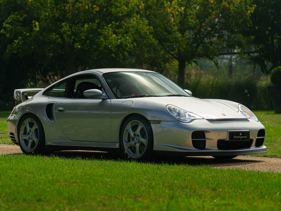 Image 9/50 de Porsche 911 GT2 (2002)