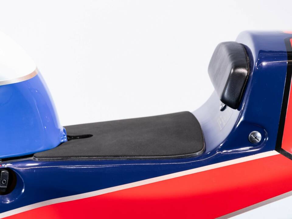 Bild 18/50 von Honda DUMMY (1989)