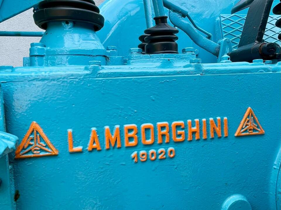 Image 10/52 of Lamborghini 2R (1965)