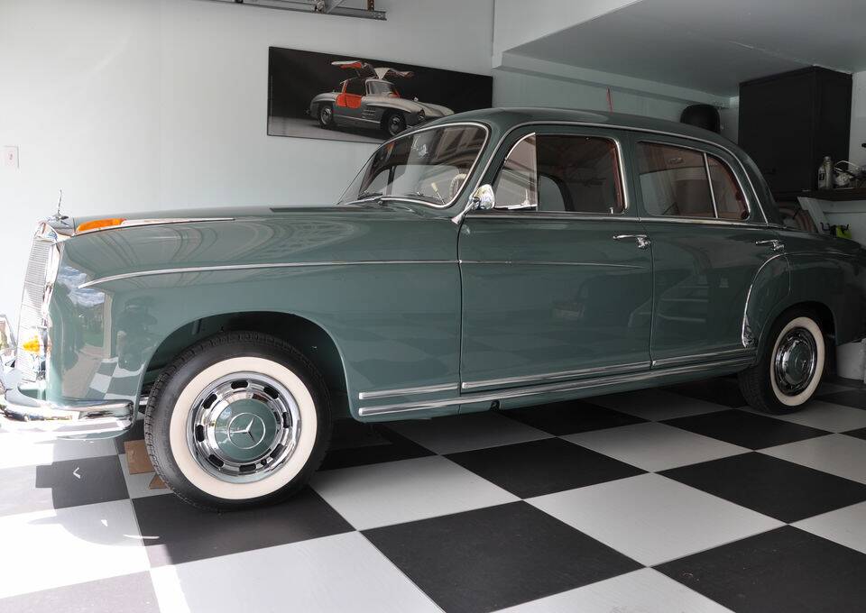 Immagine 4/8 di Mercedes-Benz 220 S (1958)