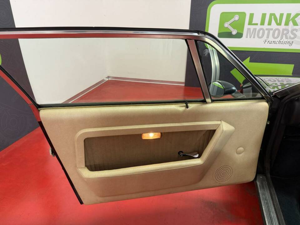 Bild 17/50 von Ferrari Dino 208 GT4 (1980)