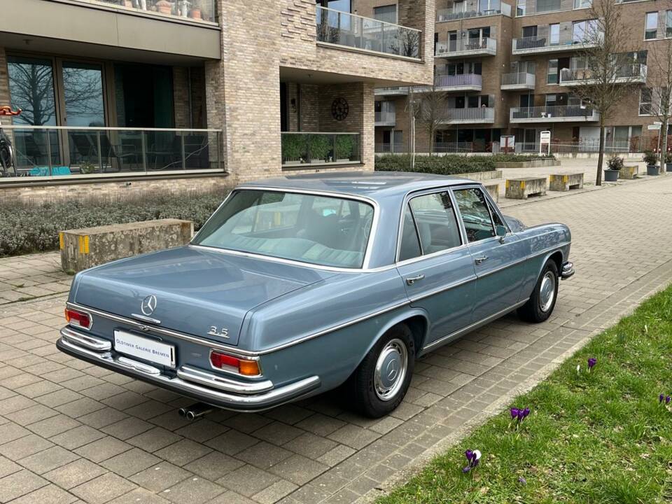 Image 7/10 of Mercedes-Benz 280 SE 3,5 (1972)