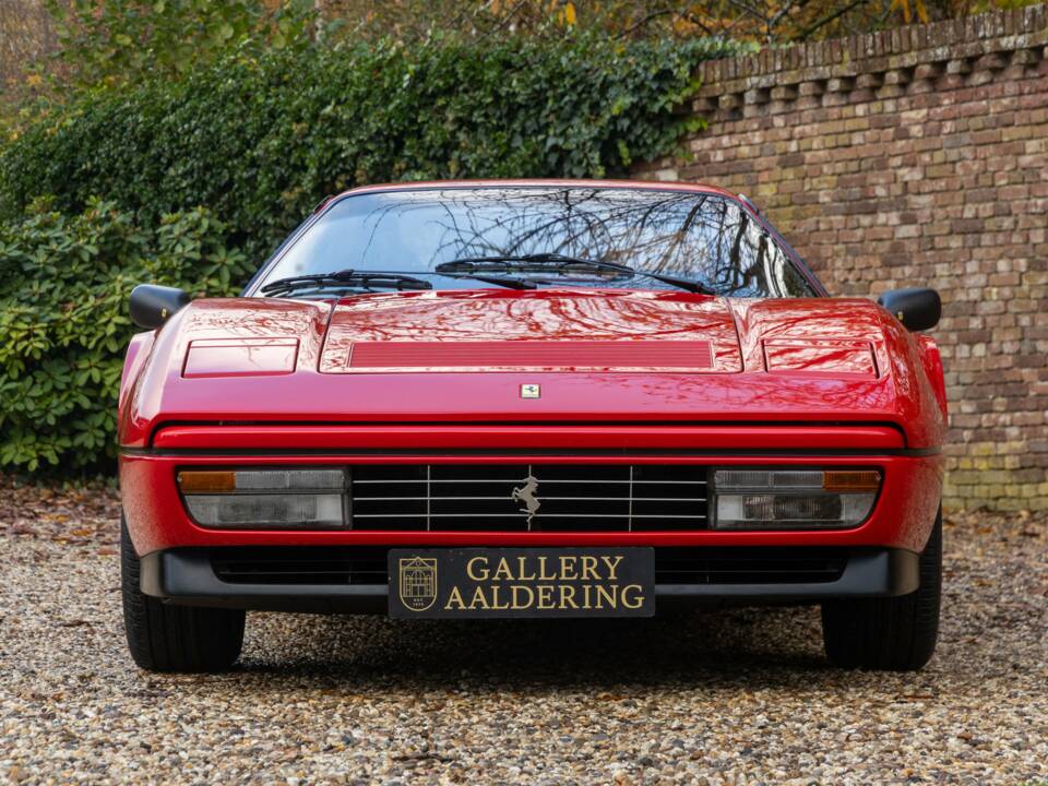 Bild 37/50 von Ferrari 328 GTB (1989)