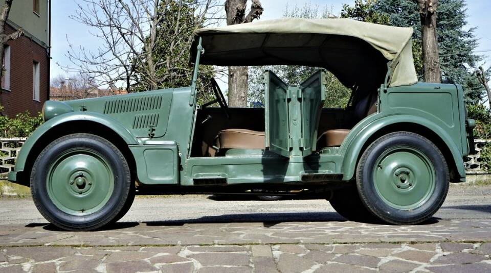 Image 2/6 of FIAT 508 C (1939)