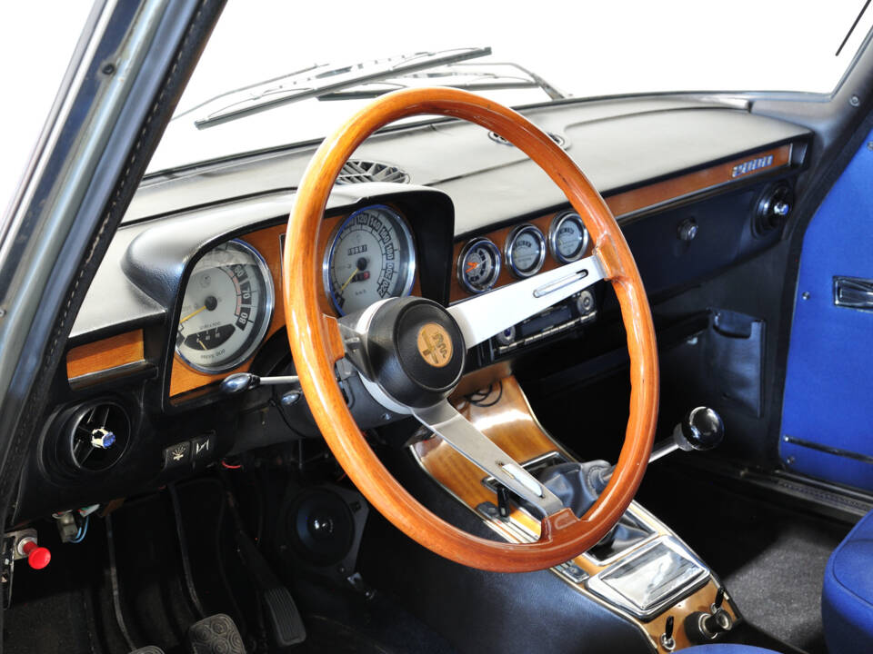 Immagine 36/39 di Alfa Romeo 2000 Berlina (1973)