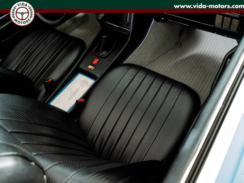 Image 9/15 de Mercedes-Benz 350 SL (1971)