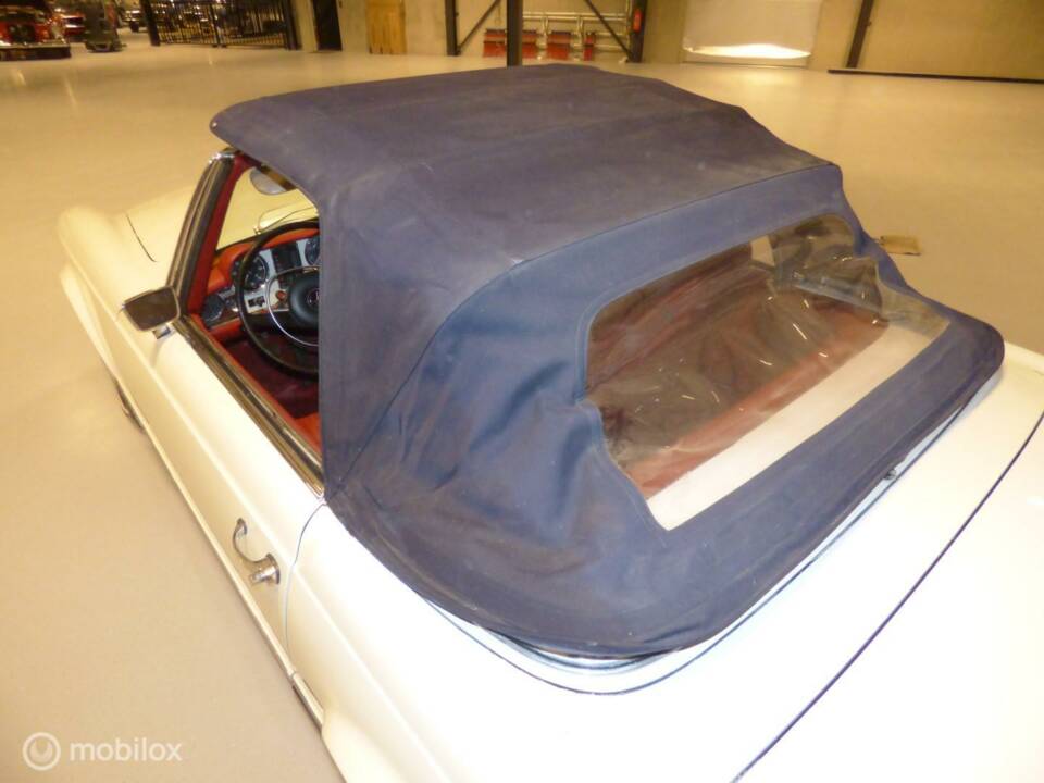 Imagen 13/29 de Mercedes-Benz 280 SL (1970)