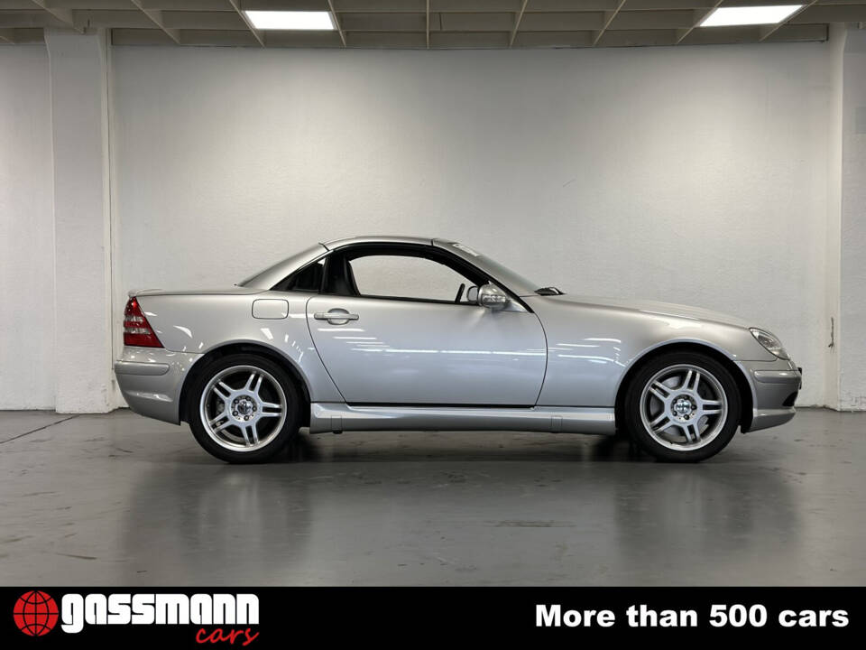 Bild 4/15 von Mercedes-Benz SLK 32 AMG (2001)
