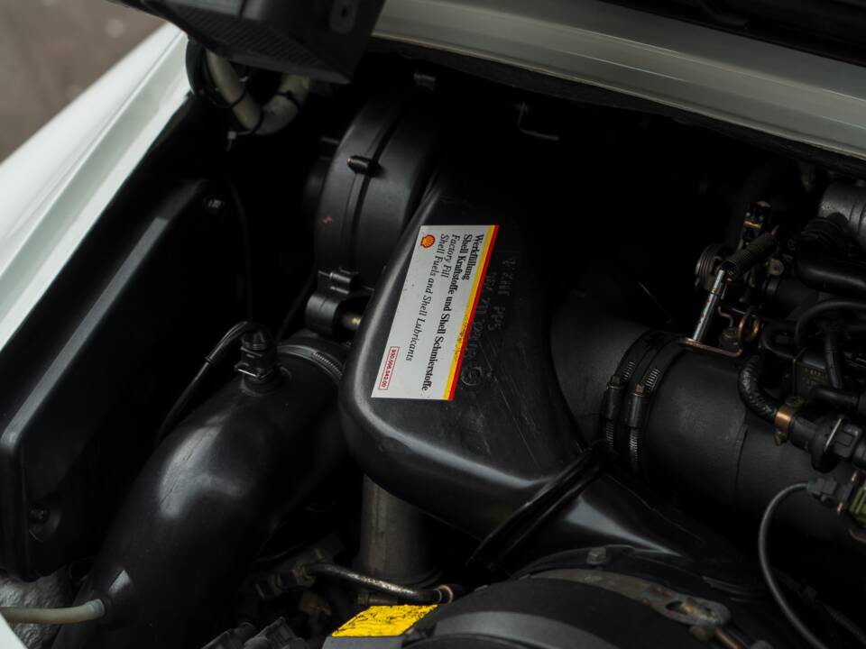 Bild 15/48 von Porsche 911 Carrera 2 (1990)
