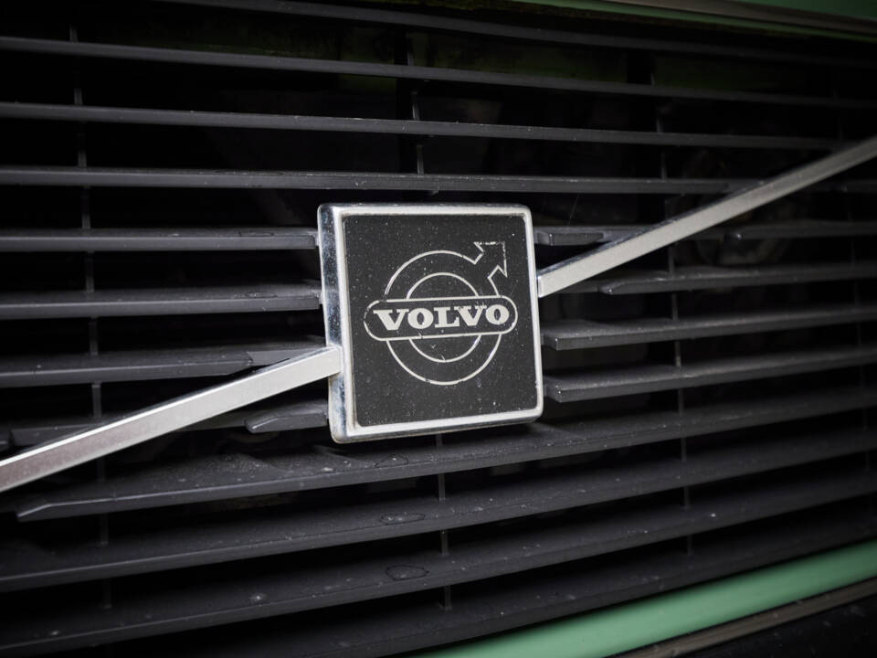 Bild 31/98 von Volvo 244 DL (1975)