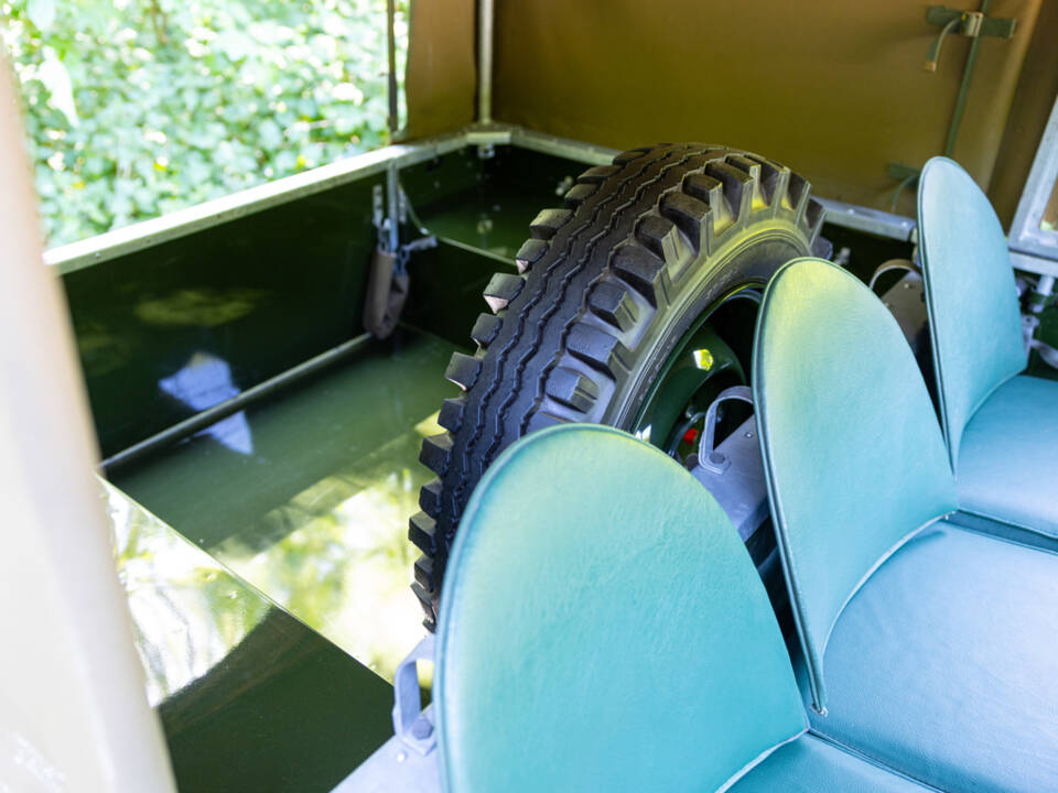 Bild 20/50 von Land Rover 80 (1948)