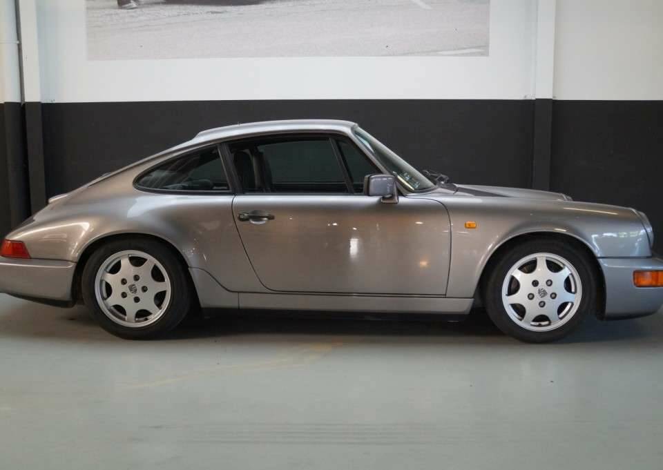 Immagine 29/50 di Porsche 911 Carrera 4 (1989)