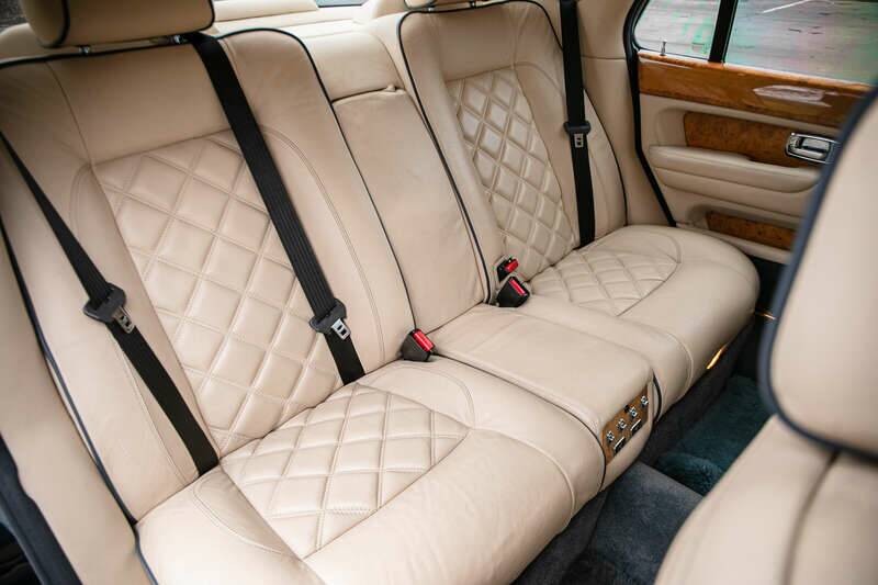Image 39/50 of Bentley Arnage R (2006)
