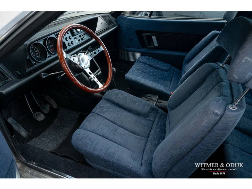 Immagine 2/25 di Lancia Gamma Coupe 2500 I.E. (1981)