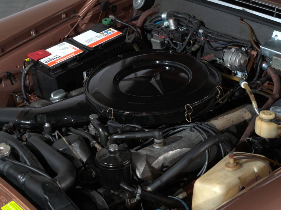 Image 19/57 of Mercedes-Benz 280 SE 3,5 (1971)