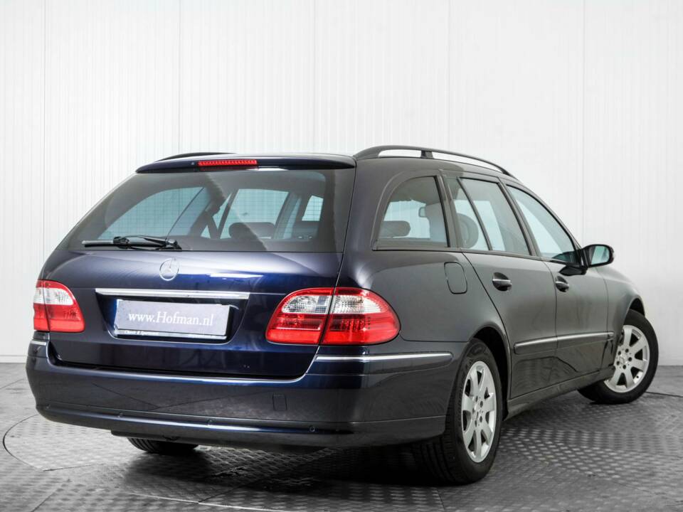 Bild 46/50 von Mercedes-Benz E 320 T 4MATIC (2004)