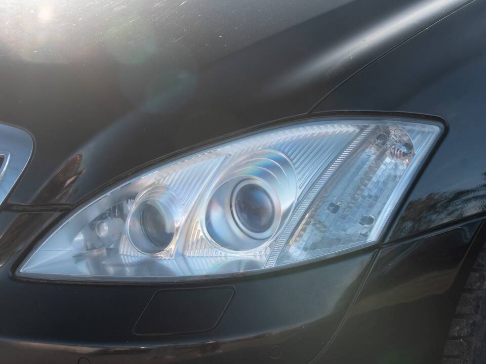 Bild 25/50 von Mercedes-Benz S 600 L (2009)