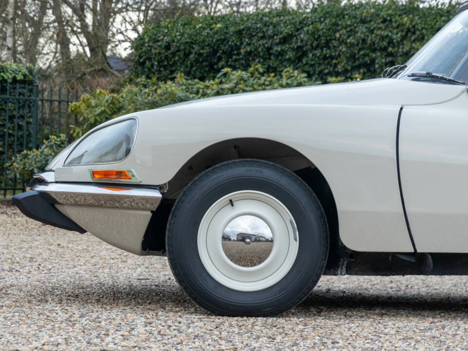 Afbeelding 22/50 van Citroën D Spécial (1971)