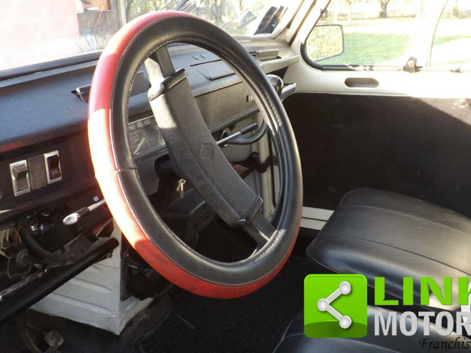 Image 10/10 of Renault R 4 F4 (1982)