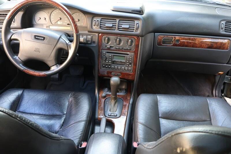Bild 22/40 von Volvo V 70 2.0 T5 (1997)