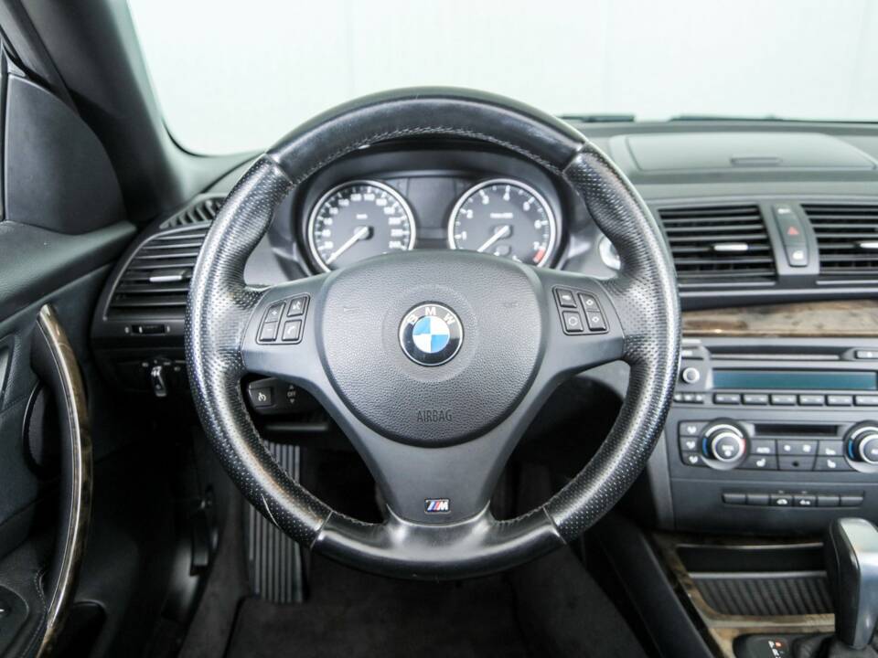 Immagine 12/50 di BMW 125i (2011)