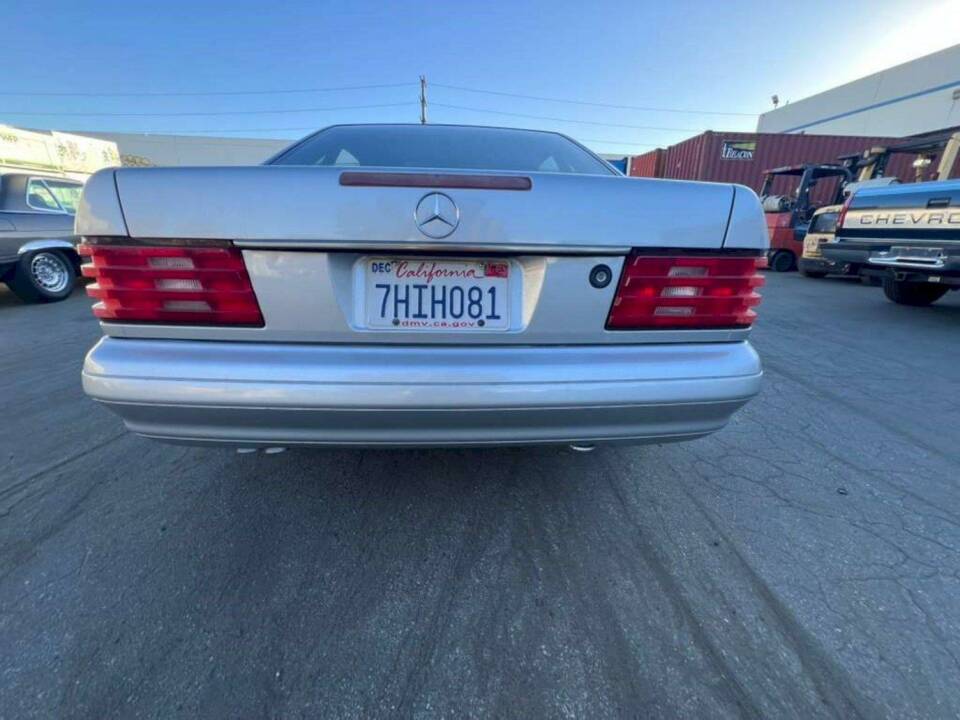 Image 15/40 of Mercedes-Benz SL 500 (1996)