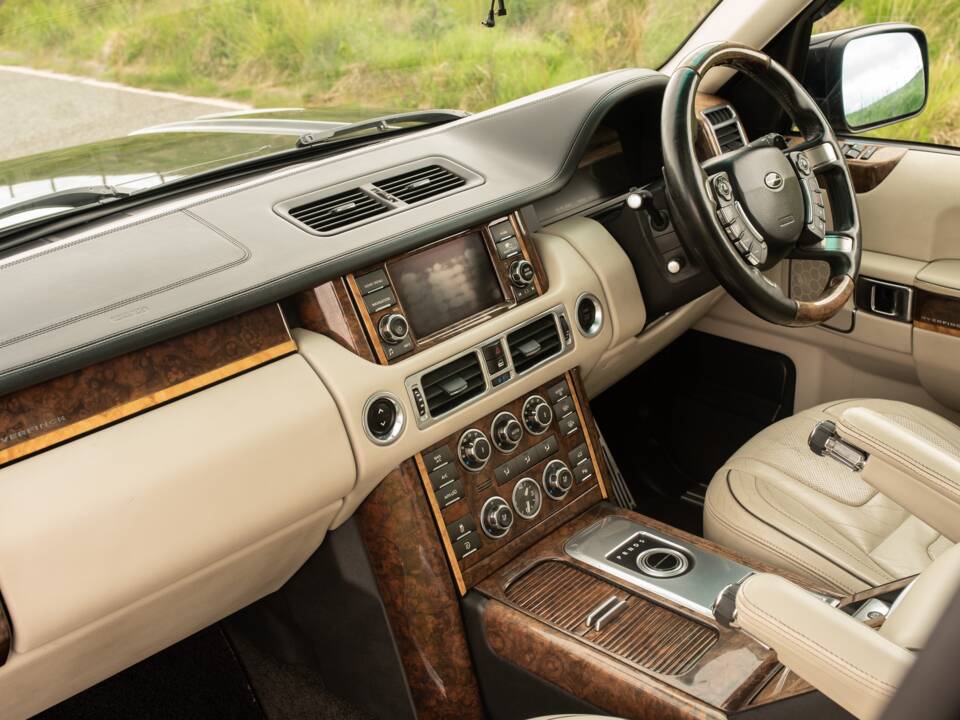 Image 4/50 of Land Rover Range Rover 4.4 TDV8 Vogue SE (2012)