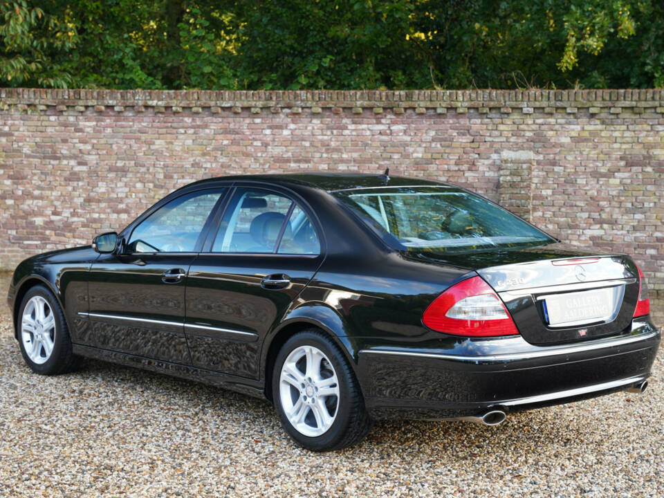 Imagen 14/50 de Mercedes-Benz E 230 (2009)