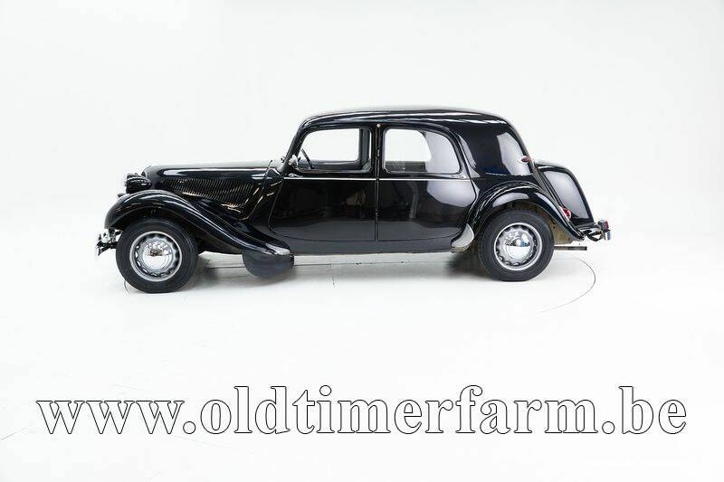 Bild 8/15 von Citroën Traction Avant 11 BN Normale (1956)