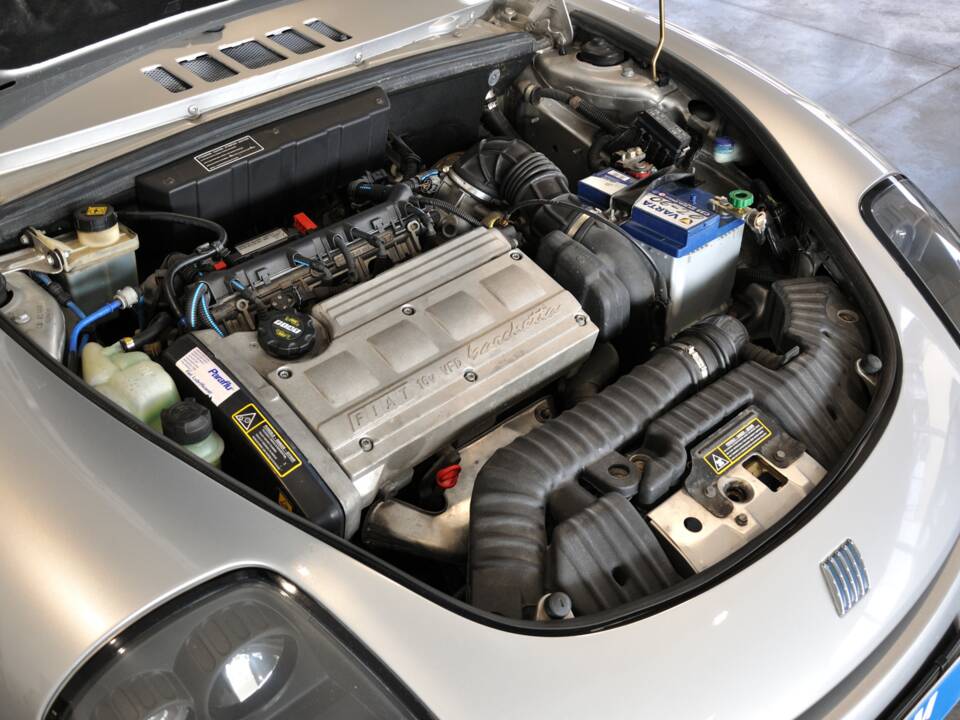 Bild 18/37 von FIAT Barchetta 1.8 16V (1998)