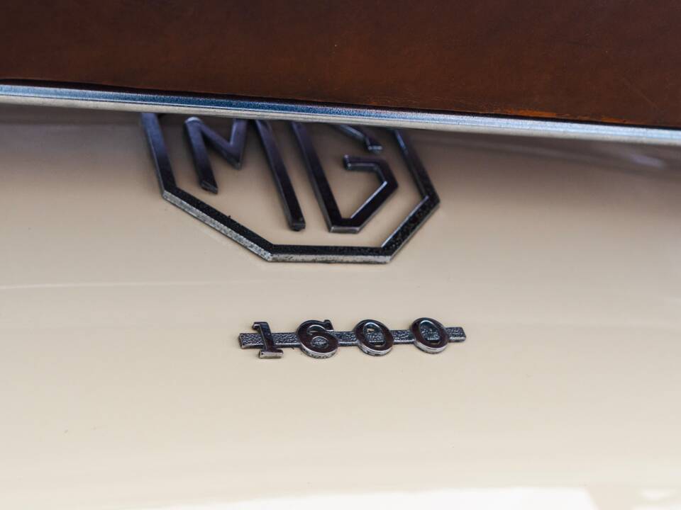 Image 12/22 of MG MGA 1600 (1960)