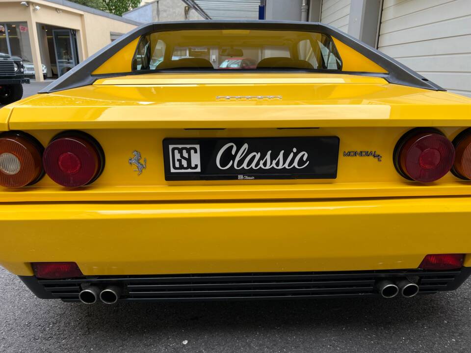 Image 13/18 of Ferrari Mondial T (1990)