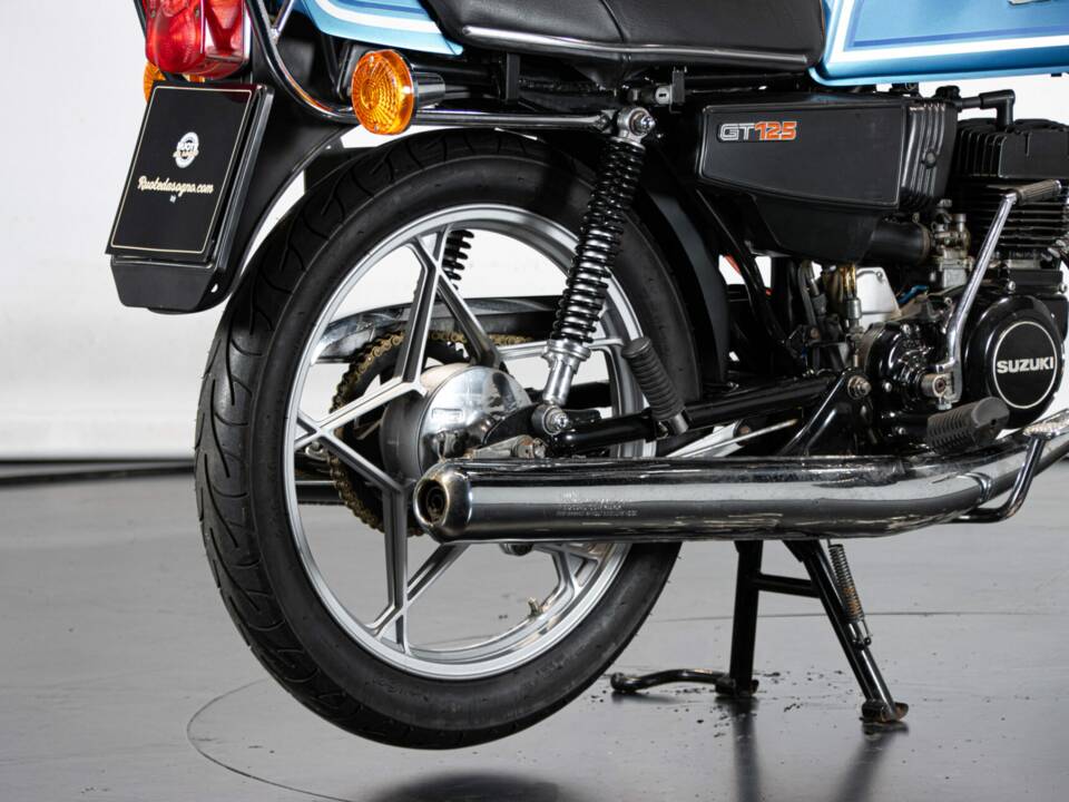 Bild 46/50 von Suzuki GT 125 (1979)