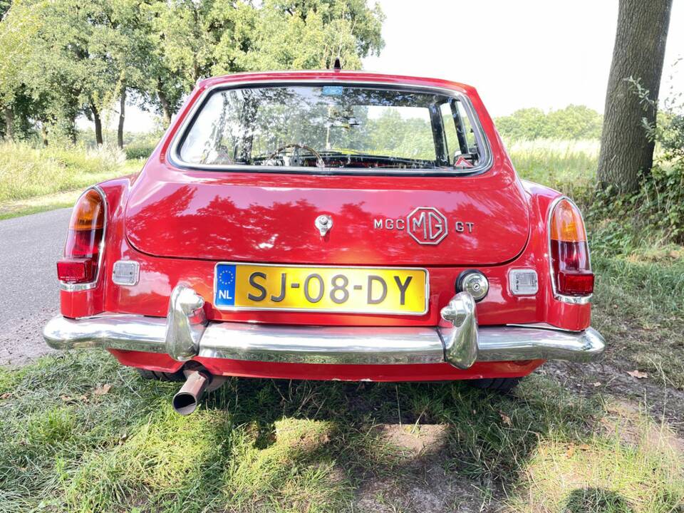 Immagine 6/8 di MG MGC GT (1968)