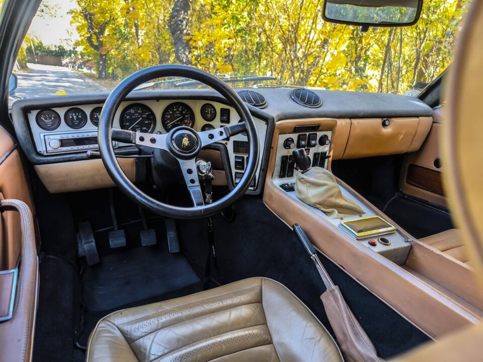 Bild 22/35 von Lamborghini Espada 400 GT (1976)