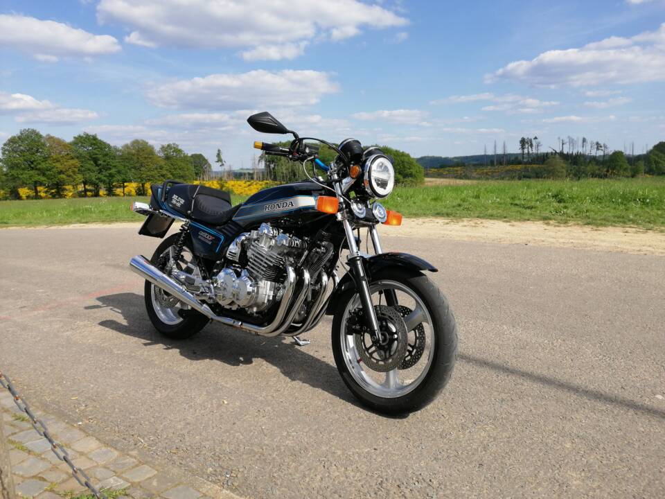 Image 25/54 of Honda CB 900 F Bol d'Or (1979)