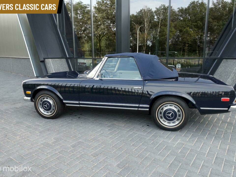 Image 9/11 de Mercedes-Benz 280 SL (1971)