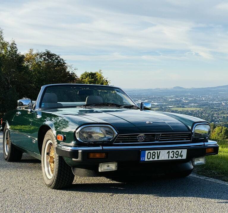 Image 1/8 of Jaguar XJS 5.3 V12 (1989)